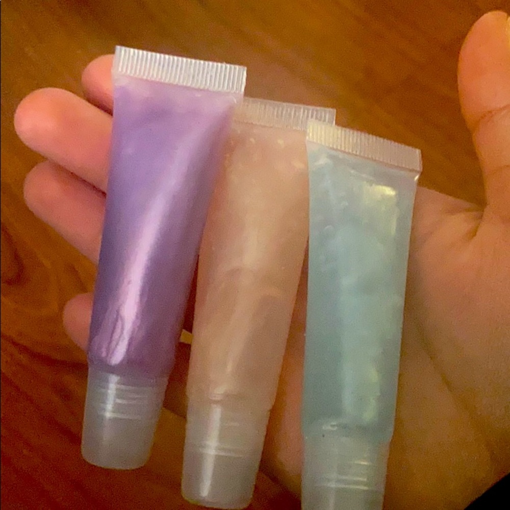 Easy lipgloss bundle! I made them!!